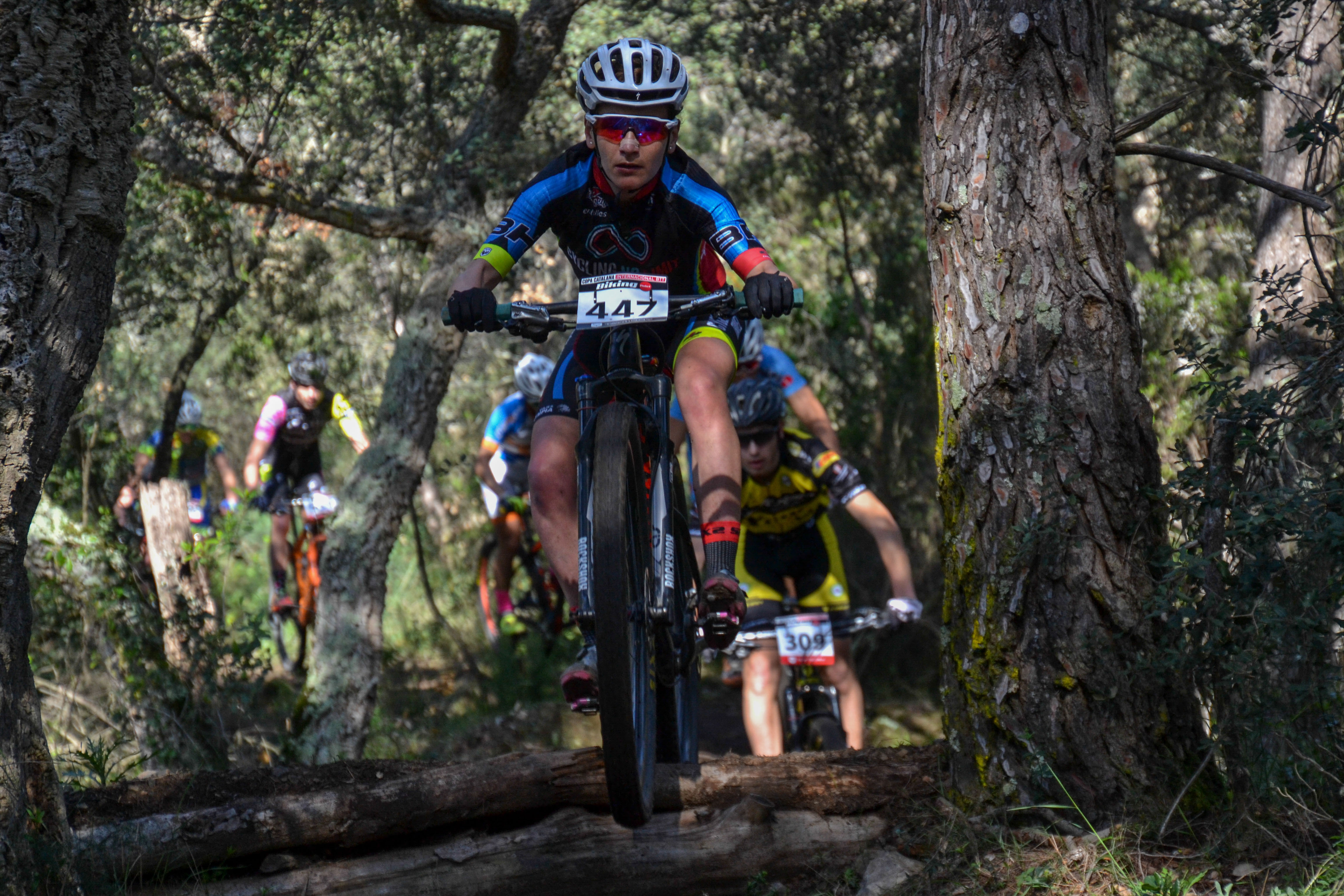 Francesc Guerra i Sandra Santanyes guanyadors a Santa Susanna i líders de la Copa Catalana Internacional BTT Biking Point