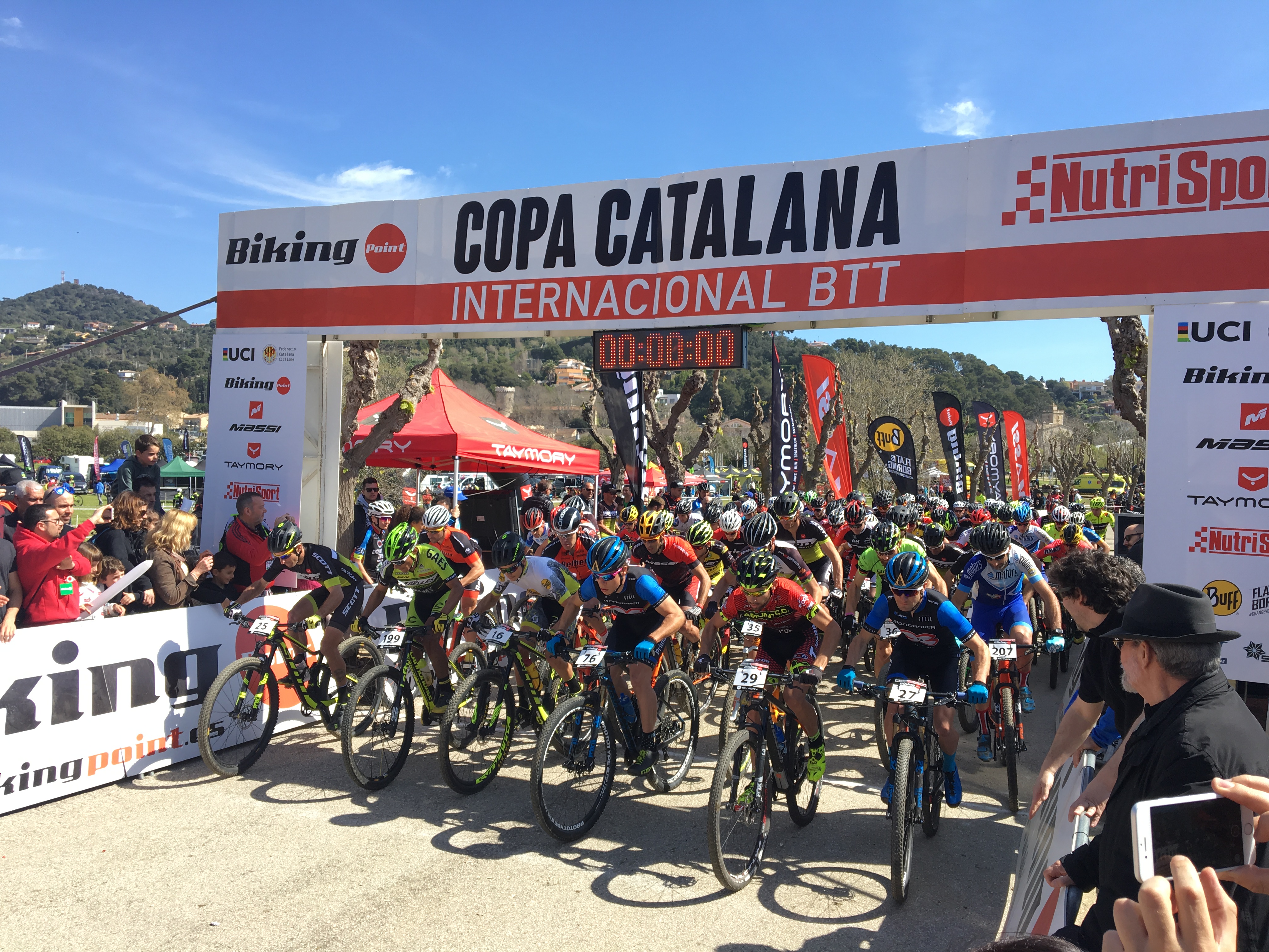 Francesc Guerra i Sandra Santanyes guanyadors a Santa Susanna i líders de la Copa Catalana Internacional BTT Biking Point